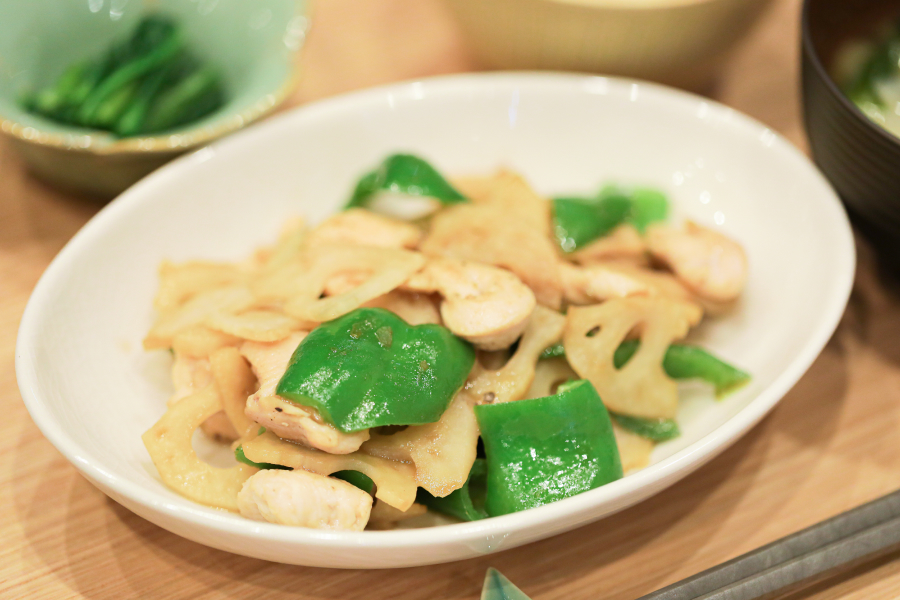 【主菜】れんこんと鶏むね肉の柚子胡椒炒め