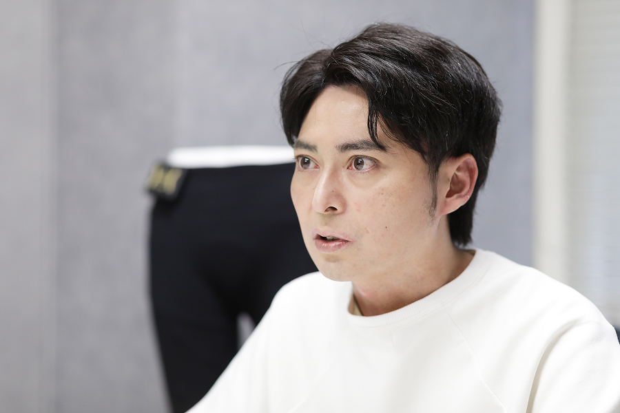 別のアプローチとしてサプリメントを飲む方は多いですが、内臓を経由するそれよりも、衰えが気になる筋肉に直接アプローチできるものが必要だとずっと感じていました。