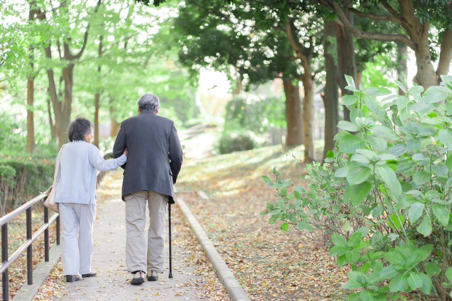 日本の健康寿命は女性の方が長い