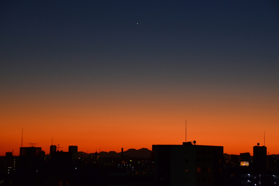 原因は「日照時間」と「寒さ」