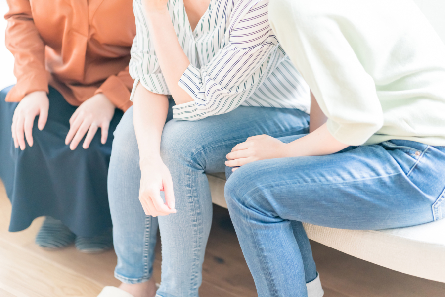 女性1000人中、3人に1人が「尿のお悩みがある」と回答した