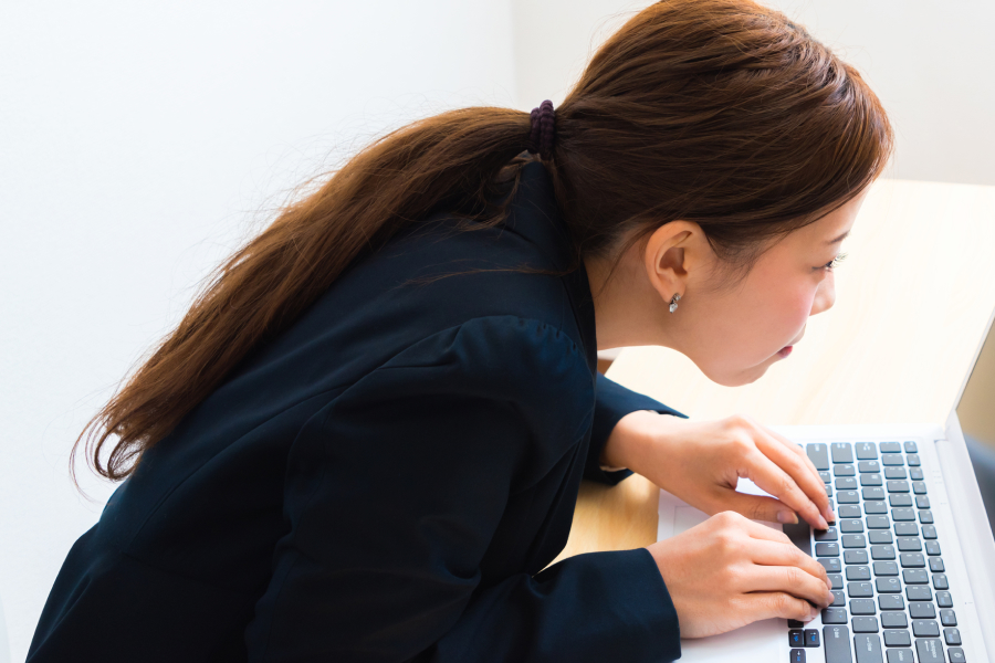 姿勢が悪いとパワーハウスが崩れる