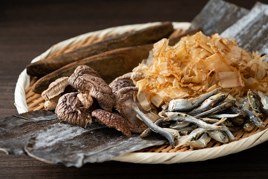 理由1.「うま味」は脳を満足させる