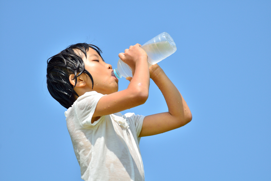 くたくたになるまで遊べない現代の子どもたち