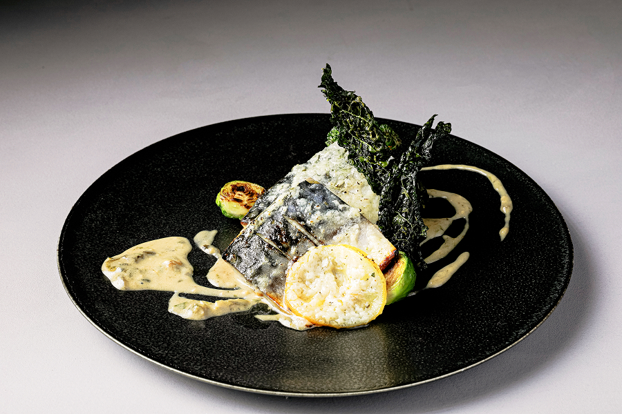 ハーブレモン塩麹サバのグリル 蕗味噌ヴァンブランソース