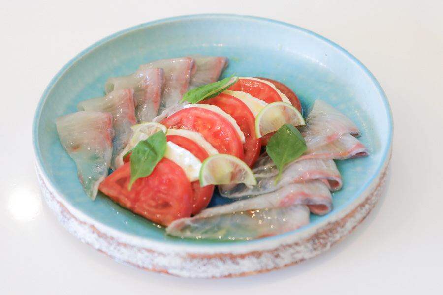 カプレーゼ風カルパッチョ