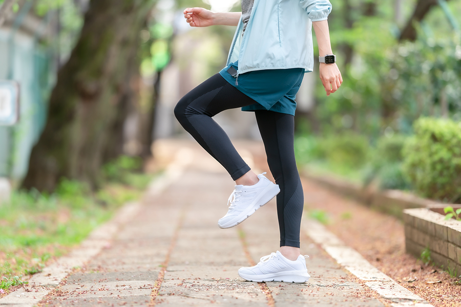 歩き方：ふくらはぎで蹴りだす！つま先を使うだけで消費エネルギーが変わる