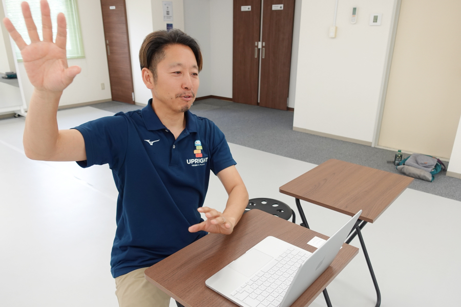 正しい姿勢を保つ！40代からの運動習慣2選