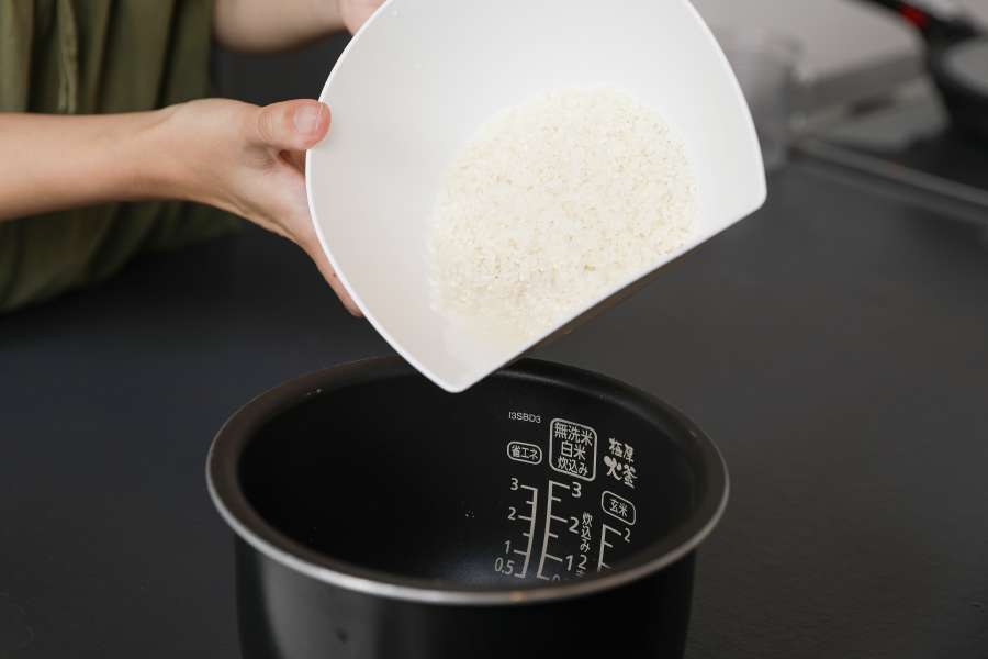 1.もち麦ご飯|米1合に50g足して炊くだけ