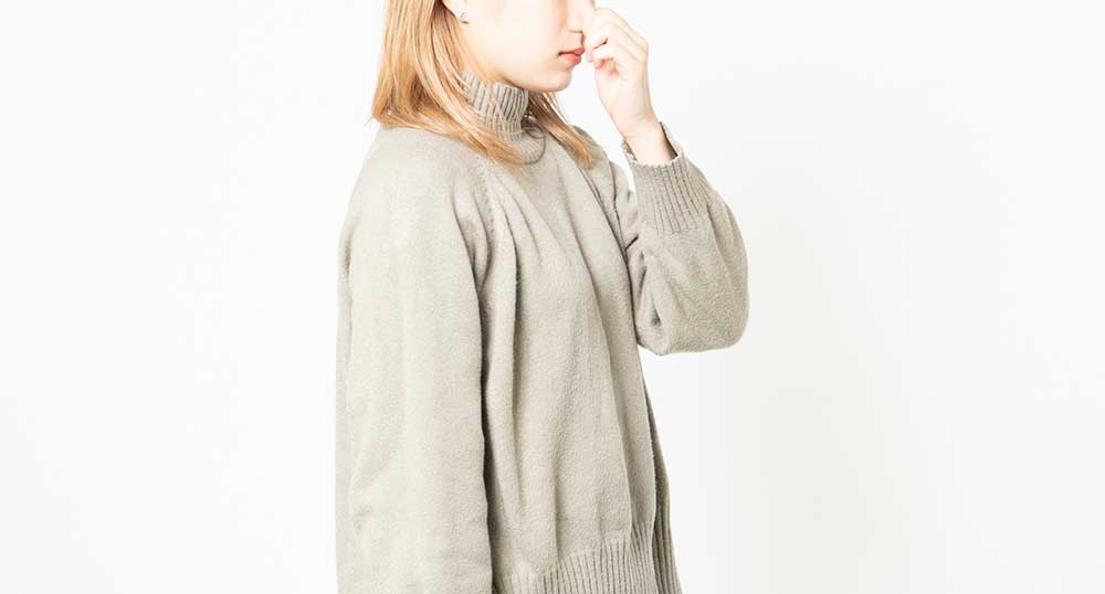 冬こそ汗対策が必須!ニオイが気になる原因と対処法