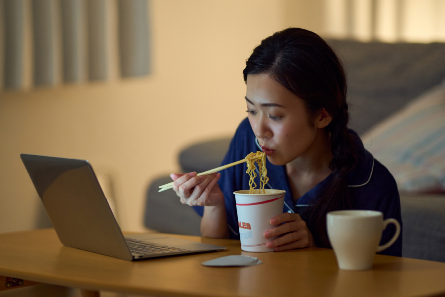 ファストフードなど塩分が多い食事を頻繁にとっていませんか