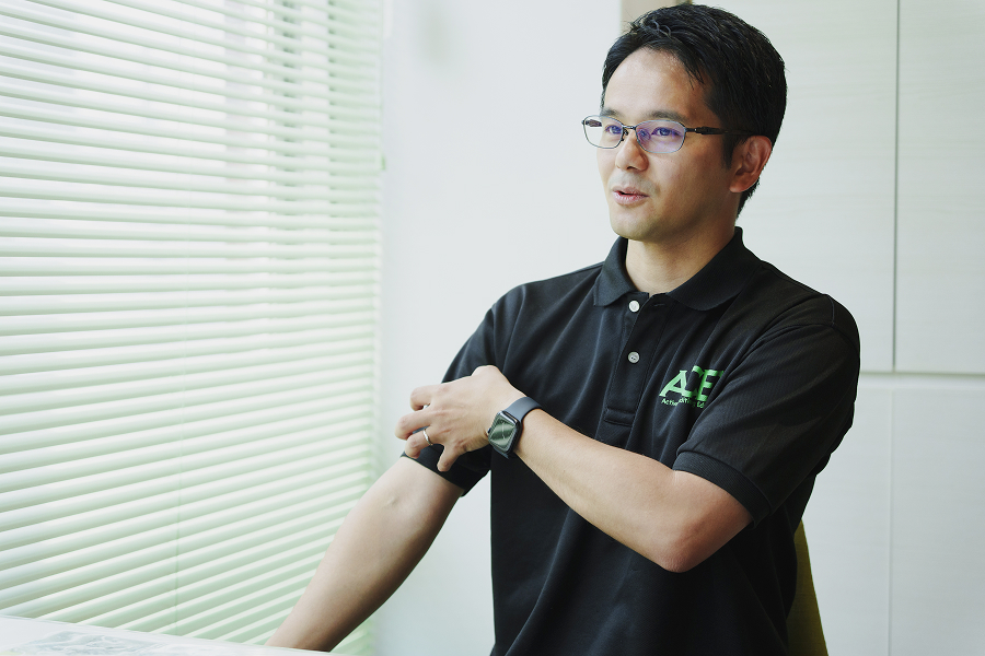 硬くなった筋肉や関節を無理に動かそうとすることで、体に痛みが生じやすくなります。